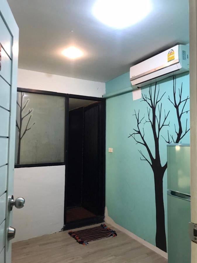 Rod Fai Fah Apartment Banguecoque Exterior foto