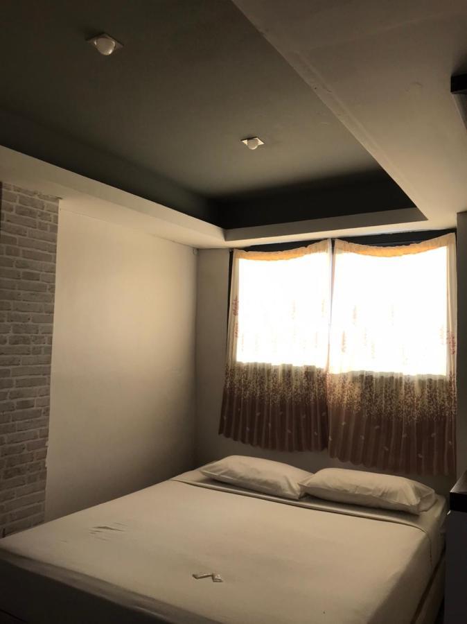 Rod Fai Fah Apartment Banguecoque Exterior foto